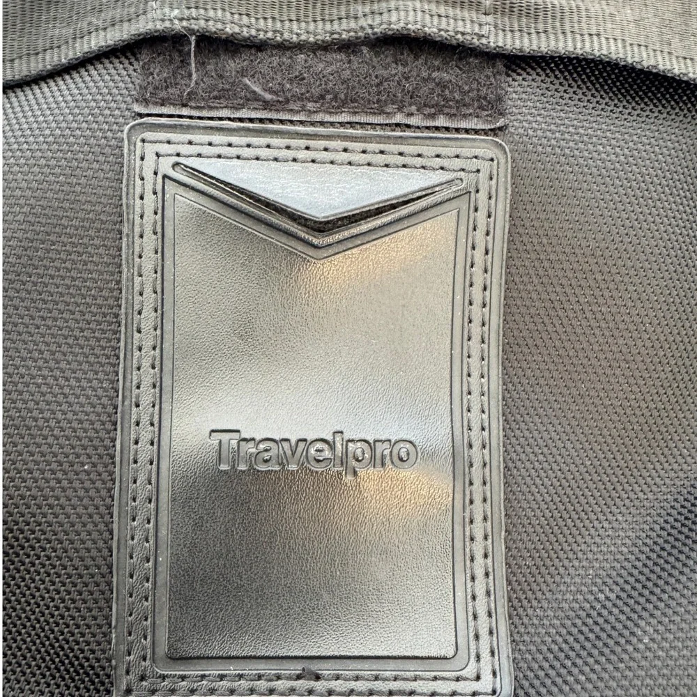 Travelpro Black Ballistic Nylon Flight Bag Multi-Pocket Carry On Travel Briefcas
